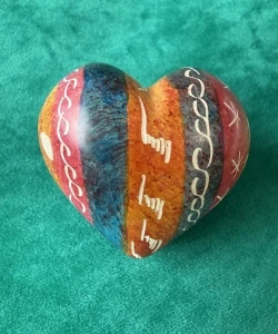 Cuore da Collezione disegno etnico - scolpiti pietra ollare