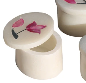 Scatola ovale piccola in marmo bianco - portagioie raffinato elegante
